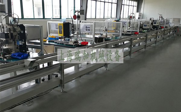 輸送機(jī)
